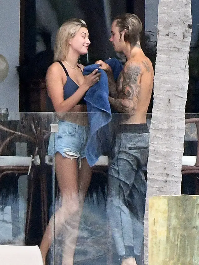 [Bintang] Hailey Baldwin - Justin Bieber