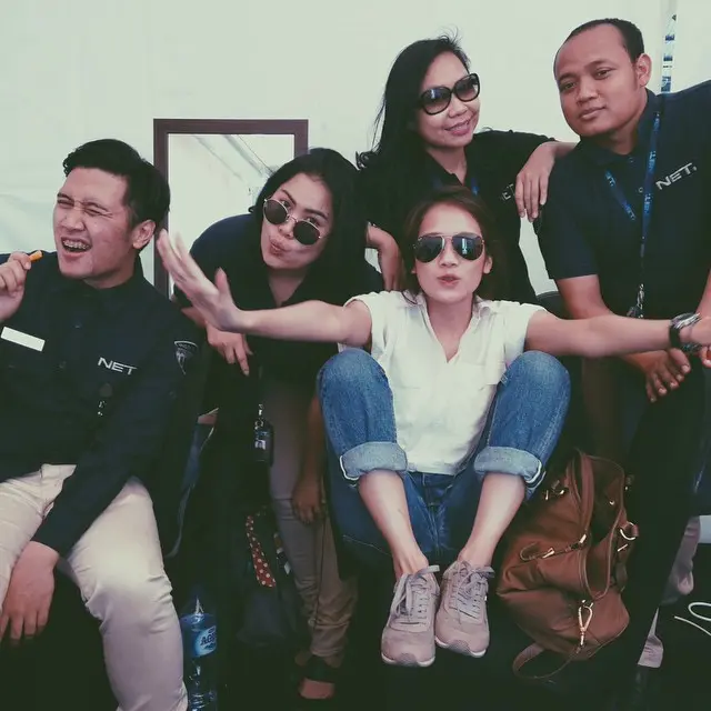 7 Potret Lawas Gista Putri Sebelum Jadi Ibu Menteri