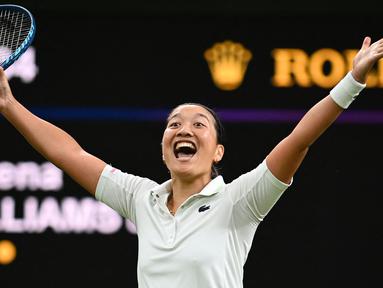 Petenis tunggal putri asal Prancis, Harmony Tan berhasil mengalahkan petenis unggulan Amerika Serikat, Serena Williams pada putaran pertama Wimbledon 2022, Rabu (29/06/2022). (AFP/Glyn Kirk)