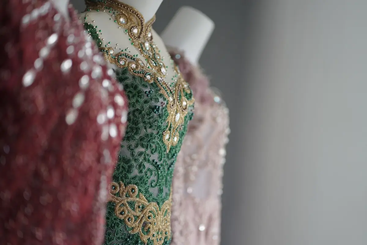 kebaya-kezo
