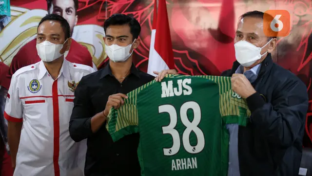 Foto: Siap Berlaga di Jepang, Pratama Arhan Pamer Pakai Kaos Tokyo Verdy