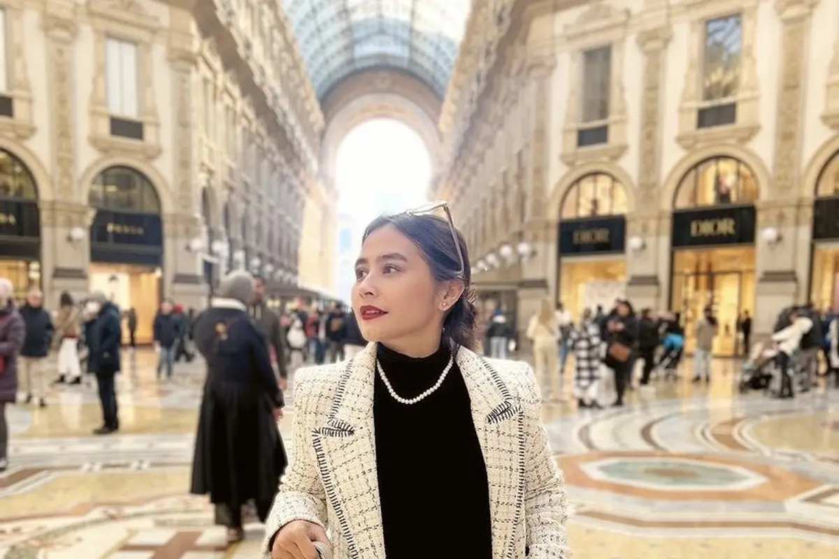 Prilly Latuconsina (@prillylatuconsina96)