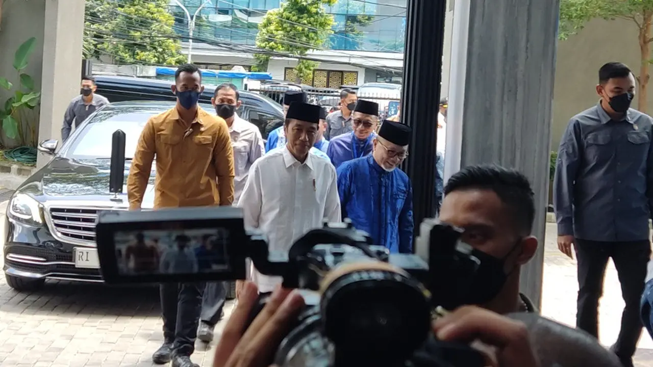 Jokowi Hadiri Acara Silaturahim Ramadan Bersama Ketum Parpol Koalisi Pemerintah di Kantor DPP PAN