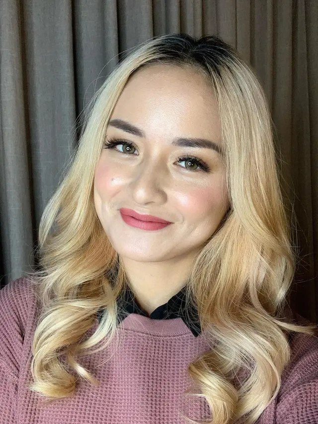 Ingat Pemeran Alina di Catatan Akhir Sekolah? Ini 6 Potret Terbarunya