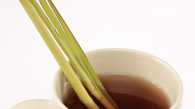 Teh Serai selain sedap dicecap juga kaya manfaat sehat. (Foto: Huffington Post)