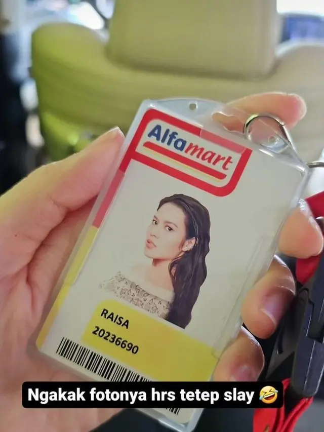 Raisa jadi kasir