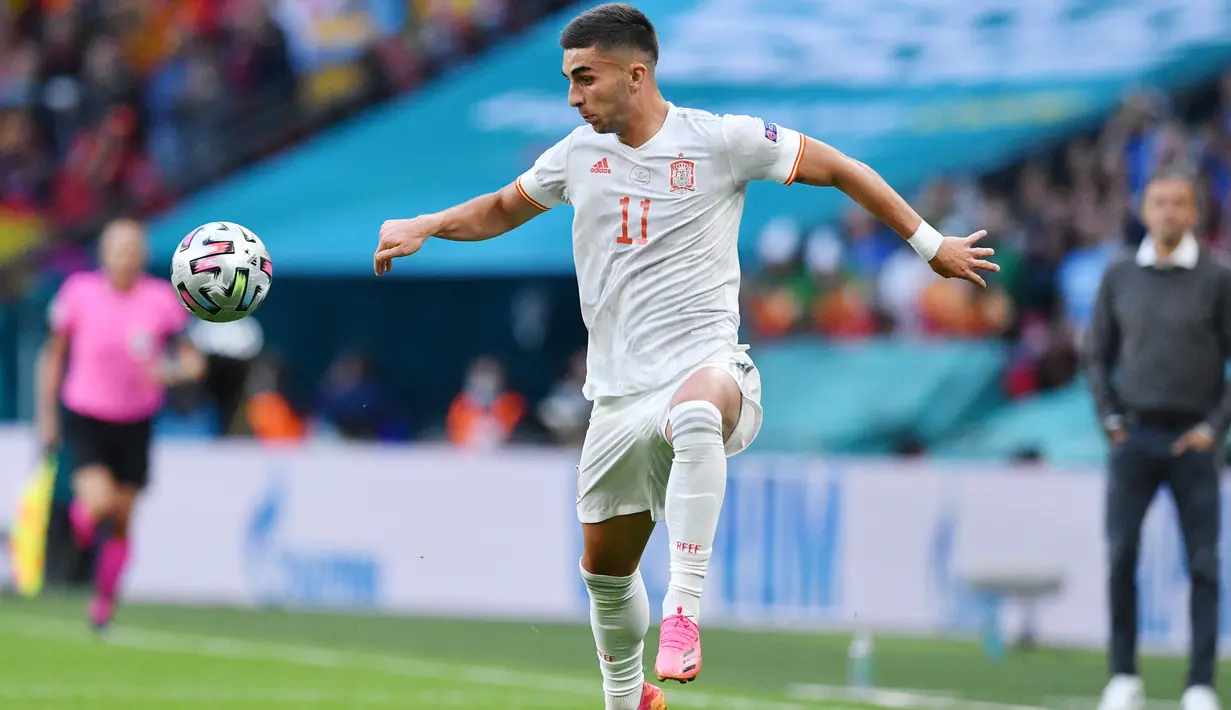 Ferran Torres- Tim Matador melaju ke semifinal Euro 2020 berkat segudang pemain muda yang menjanjikan termasuk Ferran Torres. Penyerang Manchester City itu kini dipersiapkan Pep Guardiola untuk menggantikan peran Aguero yang hengkang ke Barcelona. (Foto: AFP/Justin Tallis)