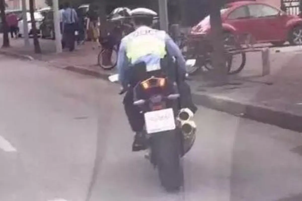 Tak Terpuji, Polisi Jalan-jalan Pakai Moge Sitaan dan Tidak Pakai