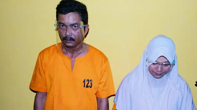 Dua tersangka kepemilikan 81 kilogram narkoba jenis sabu di Pekanbaru.