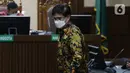 Terdakwa dugaan korupsi pengadaan tanah di Munjul, Jakarta Timur tahun 2019 yang juga Mantan Dirut PPSJ, Yoory Corneles Pinontoan usai pembacaan tuntutan di Pengadilan Tipikor Jakarta, Kamis (10/2/2022). Yoory dituntut 6 tahun 8 bulan penjara dan denda Rp 1 miliar. (Liputan6.com/Helmi Fithriansyah)