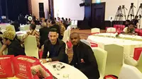 Raphael Maitimo (kiri) dan Greg Nwokolo akan membela Madura United di Liga 1 2018. (Liputan6.com/Thomas)