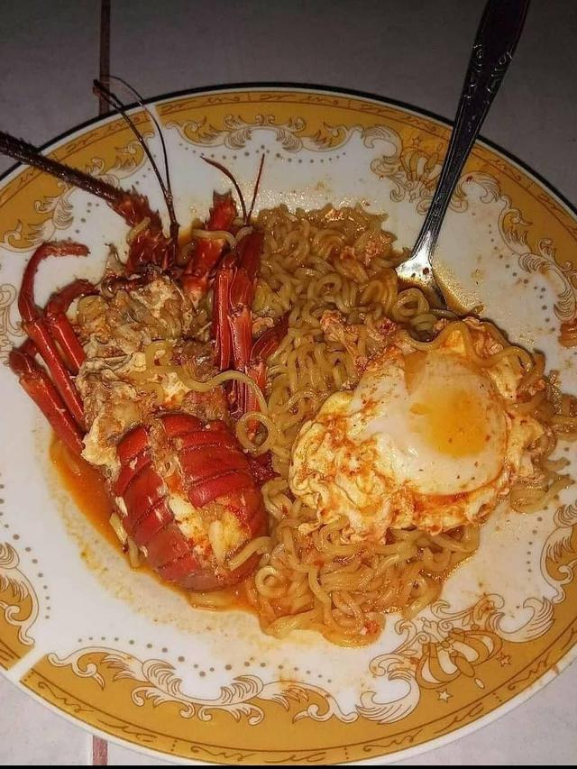 6 Kombinasi Mi Instan dengan Makanan Lain Agar Cepat Kenyang Ini Bikin Heran