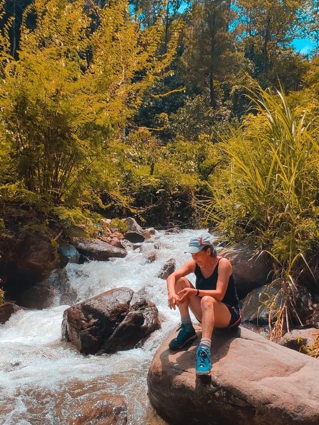 Dikenal Awet Muda, Ini 6 Potret Meriam Bellina yang Hobi Hiking