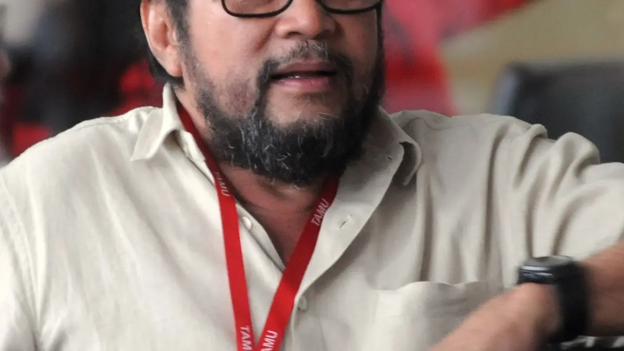 KPK Periksa Yorrys Raweyai Terkait Kasus Suap Fayakhun