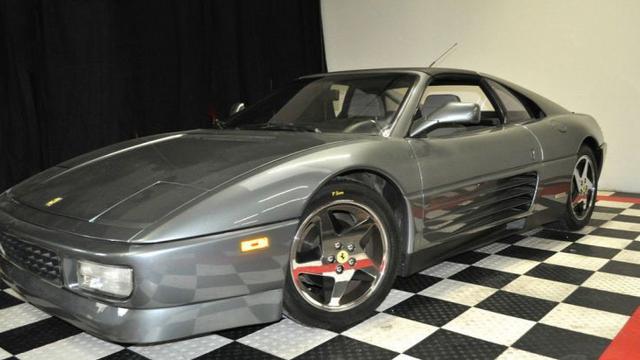 Ferrari 348 Bekas Gitaris Van  Halen Tak Laku di Lapak 