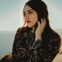 ilustrasi perempuan cantik/Photo by José Luis Photographer from Pexels