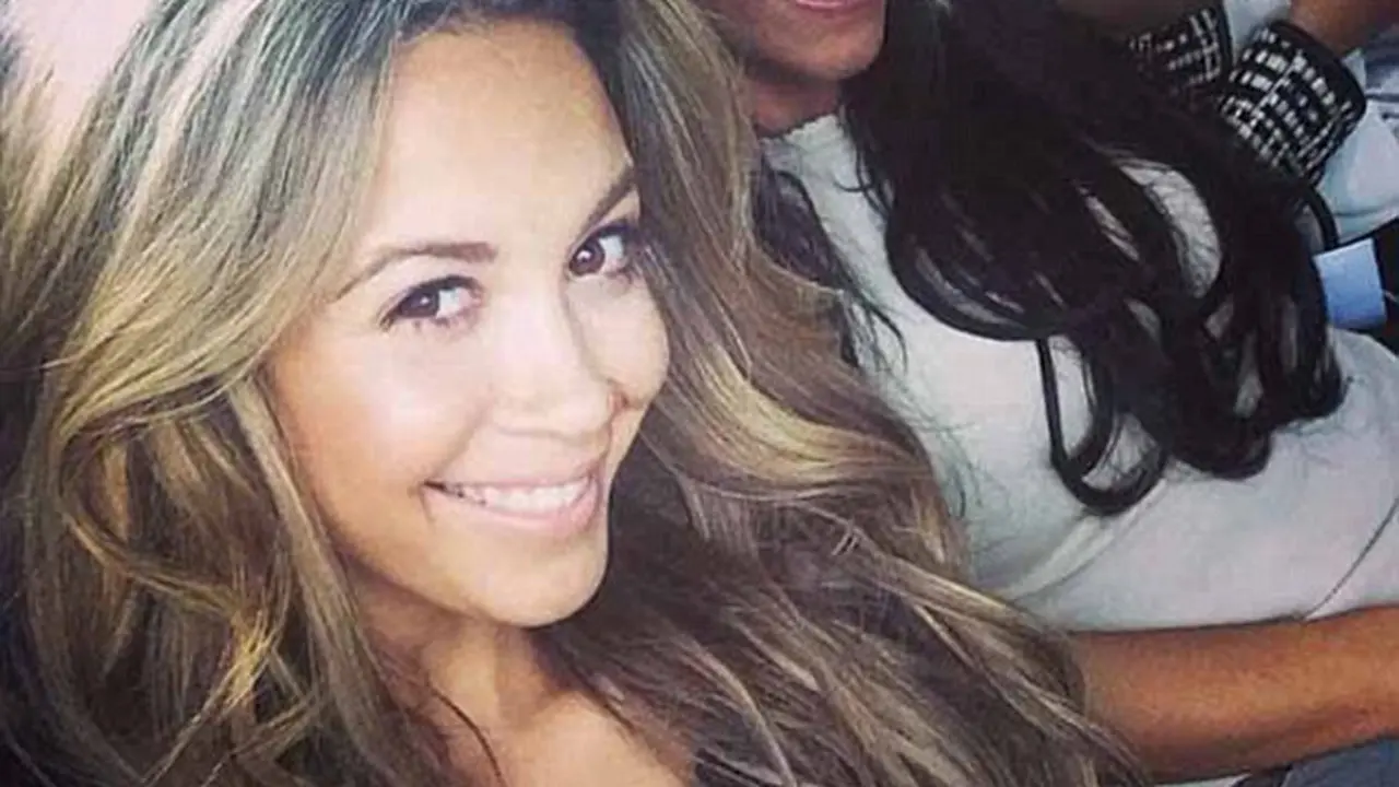 Istri Sagna dan Pacar Ozil