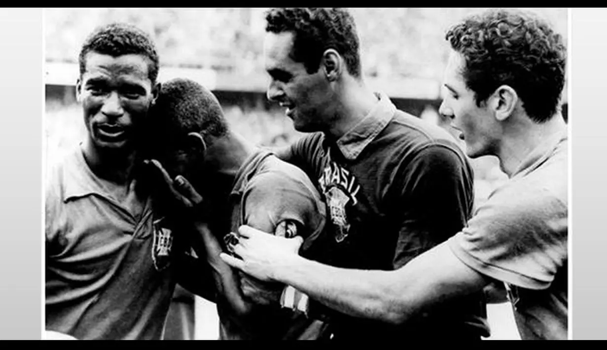Kegembiraan Brasil saat menjadi juara Piala Dunia FIFA 1958 di Swedia (fifa.com)