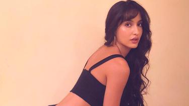 Jago Tari Perut Ini 8 Foto Seksi Nora Fatehi News Entertainment Fimela Com