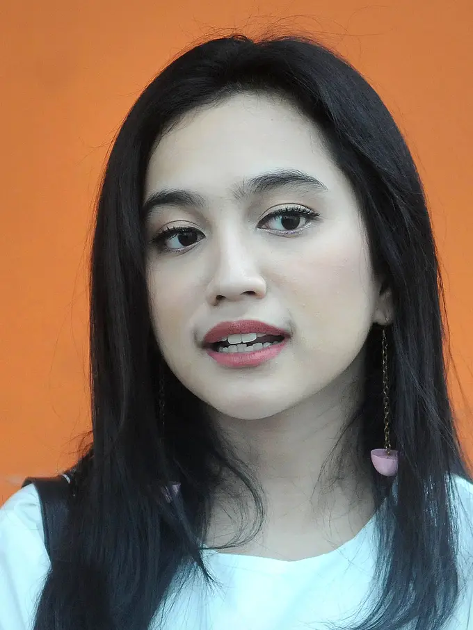 [Bintang] Rachel Amanda