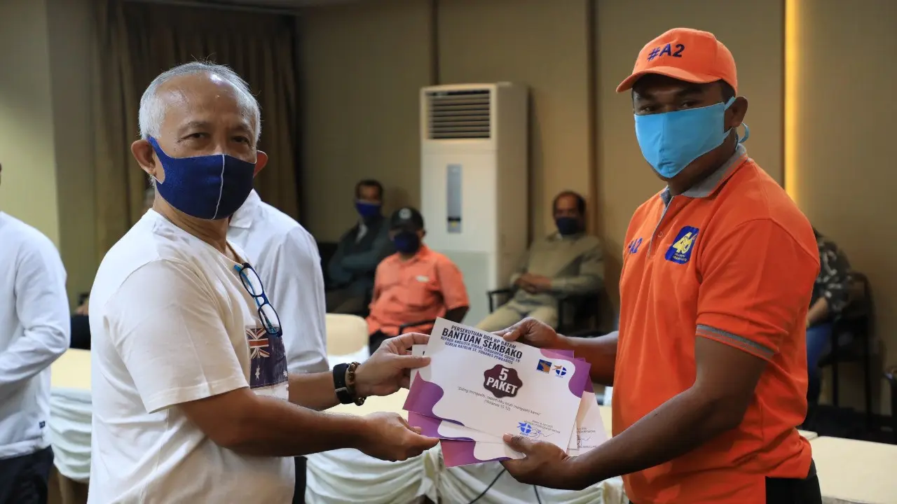 Persekutuan Doa BP Batam Bagikan Paket Sembako untuk Masyarakat Terdampak Pandemi Covid-19