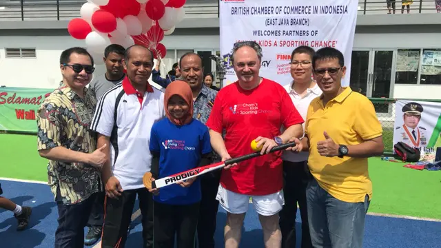 Federasi Hoki Indonesia (FHI) berkerjasama dengan Kadin Surabaya dan British Chamber Of Commerce In Indonesia gelar coaching clinic