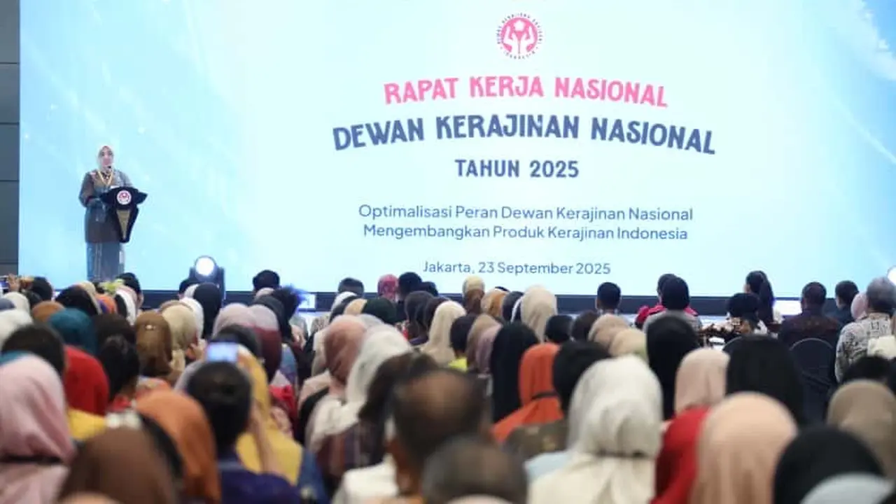 Rakernas Dekranas 2025, Tri Tito Tekankan Peran Penting Kerajinan Nasional bagi Kesejahteraan Rakyat
