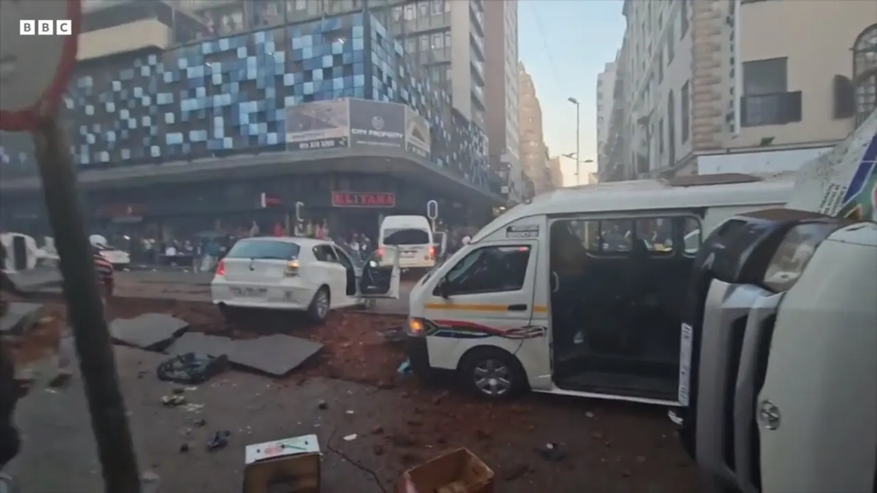 Ledakan gas terjadi di salah satu ruas jalan di Johannesburg, Afrika Selatan