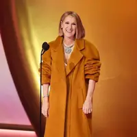 Celine Dion membuat penampilan kejutan di atas panggung Grammy Awards 2024. Ia kembali hadir di malam musik terbesar. [Foto: Instagram/emilienfanpagecelinedion]