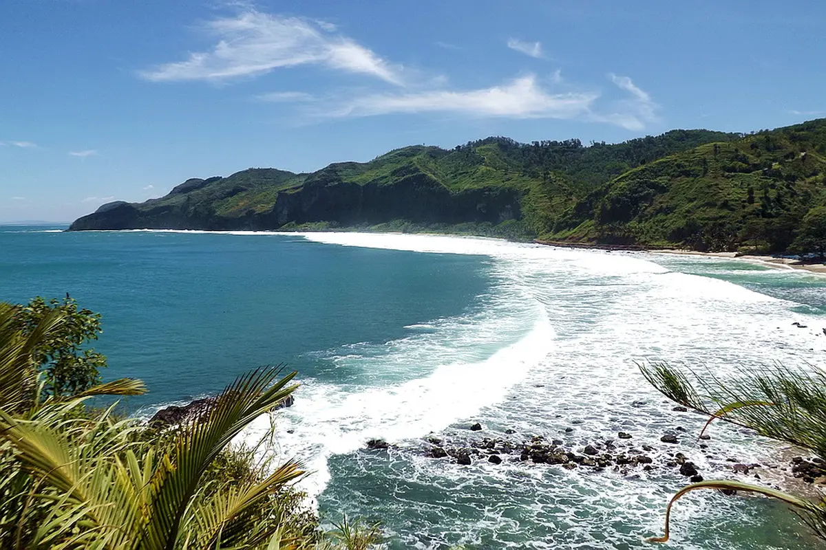 Pantai Menganti, Nuansa Selandia Baru di Tanah Indonesia