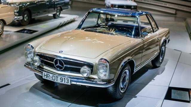 Mercedes-Benz W113 "Pagoda"