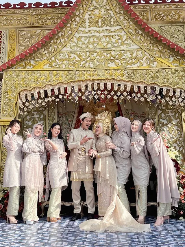 Pakai Adat Minang, Ini 7 Momen Ngunduh Mantu Lesty Kejora dan Rizky Billar