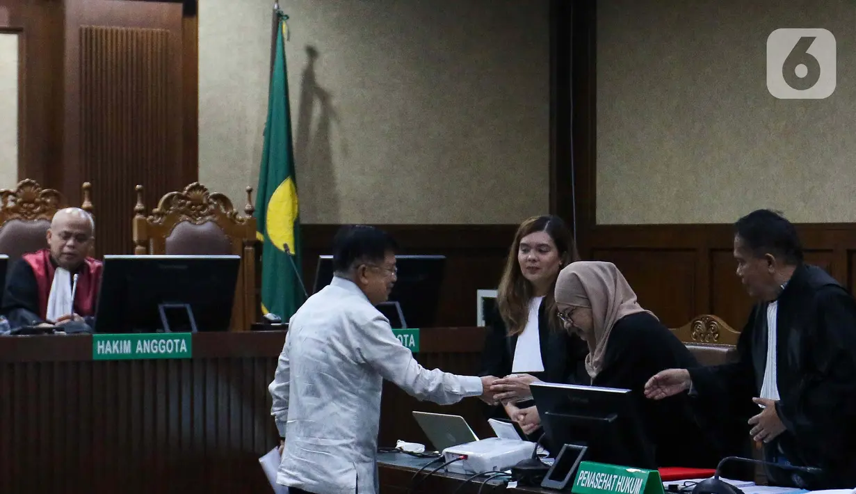Menurut Jusuf Kallla, penjualan minyak dan gas bumi (migas) selalu bersifat internasional. (Liputan6.com/Herman Zakharia)