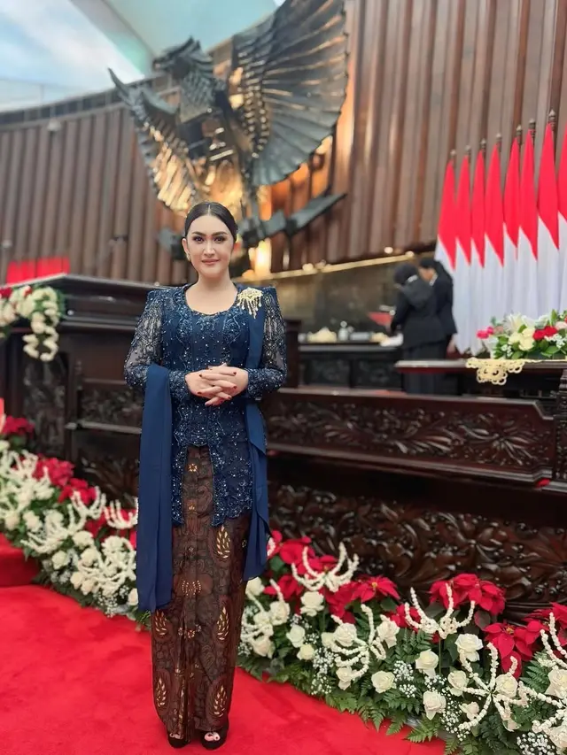 7 Model Kebaya Nafa Urbach, Anggun di Berbagai Momen Spesial