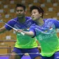 Tontowi Ahmad/Liliyana Natsir lolos ke perempat final Kejuaraan Asia Bulutangkis 2018 setelah mendepak pasangan Thailand, Tinn Isriyanet/Pacharapun Chochuwong, 21-16, 21-15, di Wuhan Sport Center, Kamis (26/4/2018).  (PBSI)