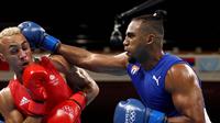Arlen Lopez raih kemenangan atas Benjamin Whittaker, Rabu (04/08/2021). (Foto: Olympics)