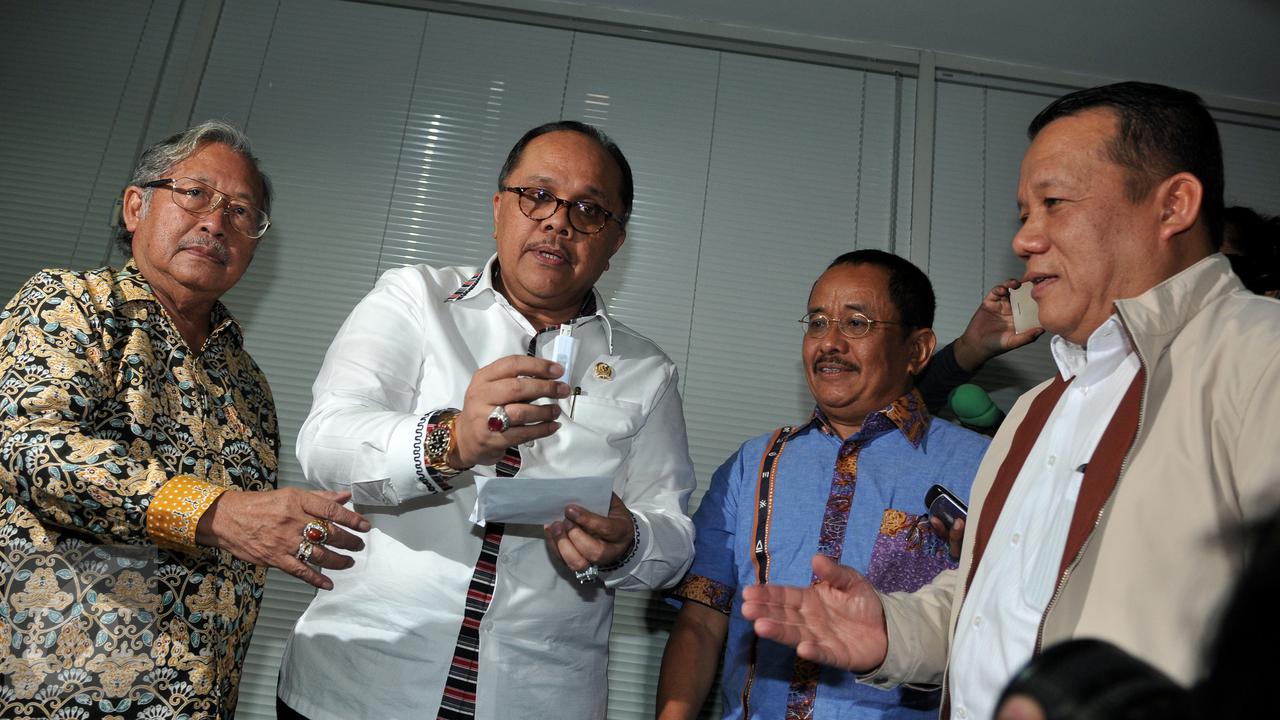 20151118-Kementerian ESDM Berikan Bukti Percakapan Setya Novanto 