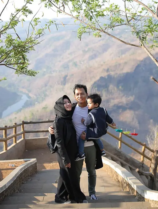 Fedi Nuril dan Vanny Widyasasti (Instagram/fedinuril)