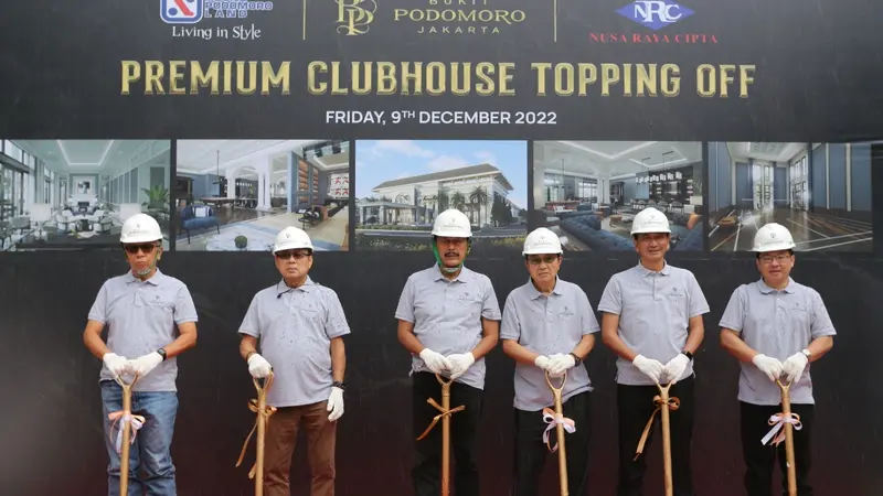 Agung Podomoro melakukan penyelesaian konstruksi (topping off) Premium Clubhouse Bukit Podomoro Jakarta
