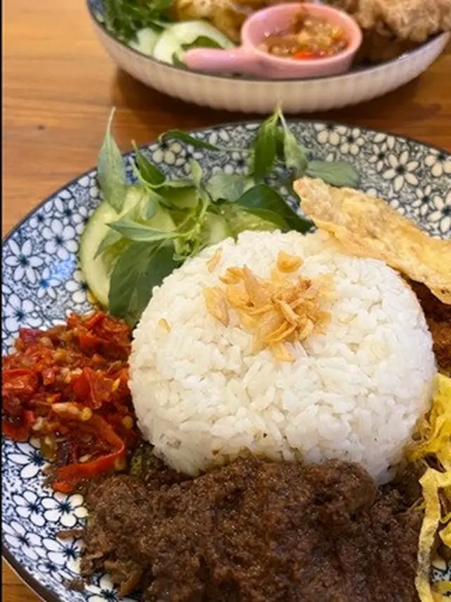 Rekomendasi Tempat Makan Nasi Langgi di Cirebon