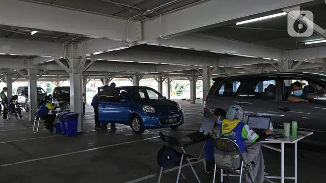 FOTO: Layanan Sentra Vaksinasi Indonesia Bangkit di RSUI Depok