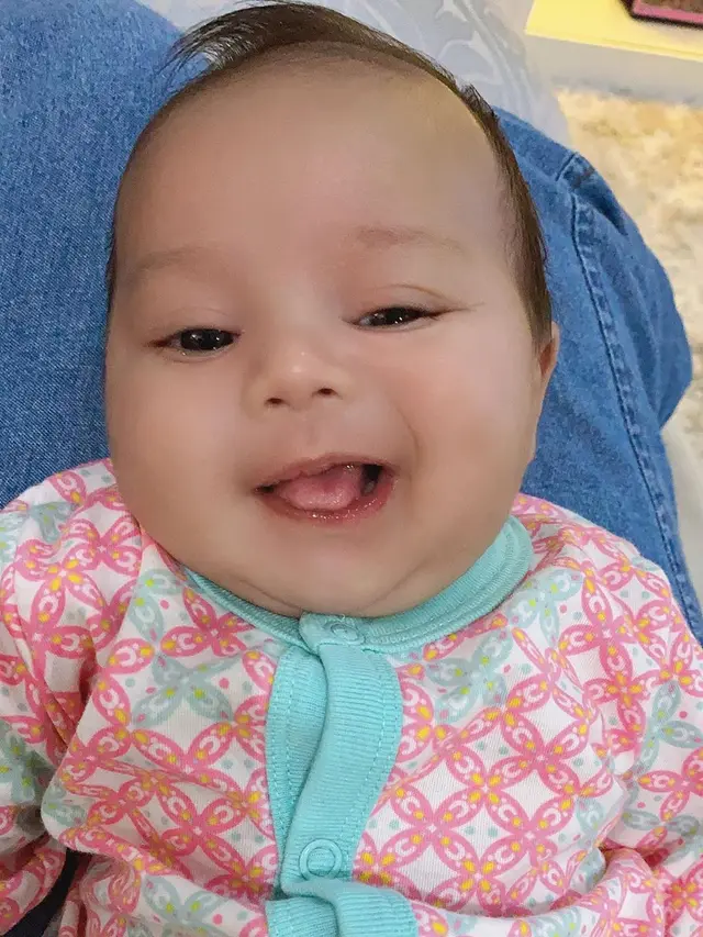 Hampir Berusia 2 Bulan, Ini 6 Potret Brilliant Maylafaisha Buah Hati Bedu