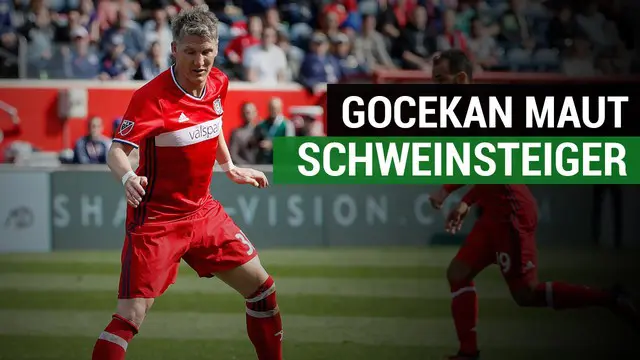 Bastian Schweinsteiger beraksi di MLS dengan mengecoh 3 bek DC United.