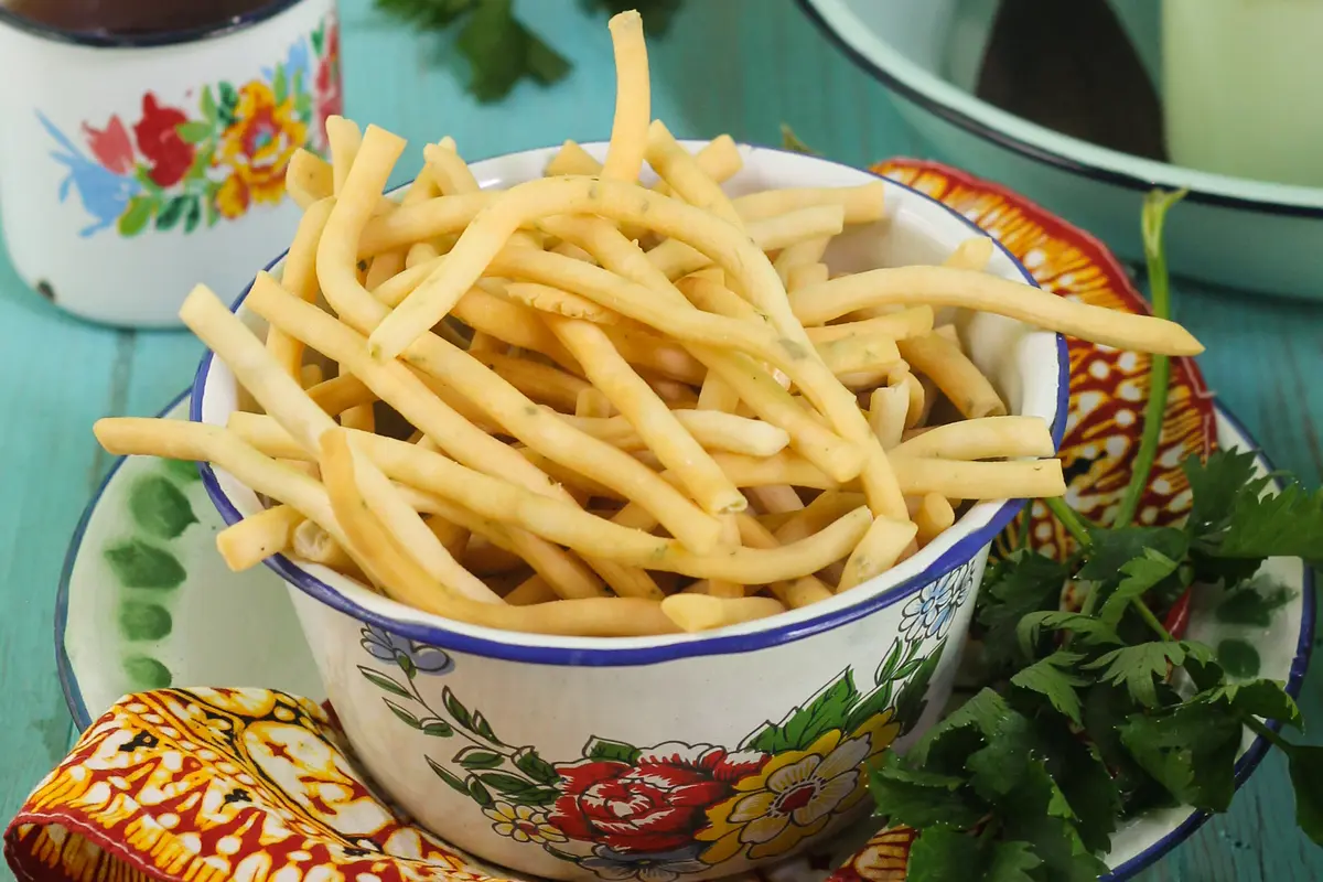 Resep Kue Bawang Mama Fuji