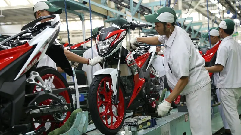 Produksi Motor Honda di Pabriknya