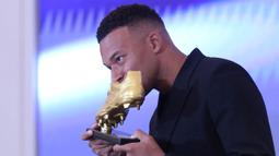 Jumlah gol ini setara dengan 62 poin dalam perhitungan Sepatu Emas Eropa, mengungguli pesaing terdekatnya, Viktor Gyokeres (39 gol di Liga Portugal, 58,5 poin) dan Mohamed Salah (29 gol di Liga Inggris, 58 poin). (AFP/Oscar Del Pozo)