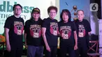 Grup musik rock legendaris Indonesia, God Bless meluncurkan album terbarunya bertajuk ‘Anthology 50th Anniversary’ di Jakarta, Selasa (21/6/2023). ‘Anthology' berisi 11 lagu terbaik serta satu komposisi instrumental medley yang berasal dari enam album selama 50 tahun karier God Bless di dunia musik. (Liputan6.com/Faizal Fanani)