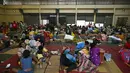 Kedua negara saling menuduh pihak lain sebagai pihak yang pertama melepaskan tembakan dalam eskalasi terkait sengketa perbatasan yang telah berlangsung lama. (Lillian SUWANRUMPHA/AFP)