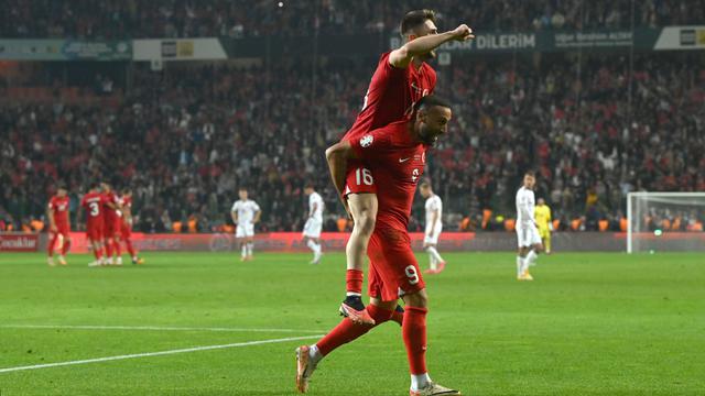 Foto: Selebrasi Timnas Turki setelah Pastikan Lolos ke Putaran Final Euro 2024