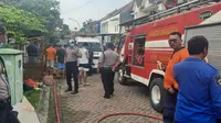 Satu keluarga tewas menjadi korban kebakaran rumah di Perumahan Metland Puri Blok B 07 No 10 Rt 02/08 Kelurahan Petir, Kecamatan Cipondoh, Kota Tangerang, Selasa (9/11/2021).